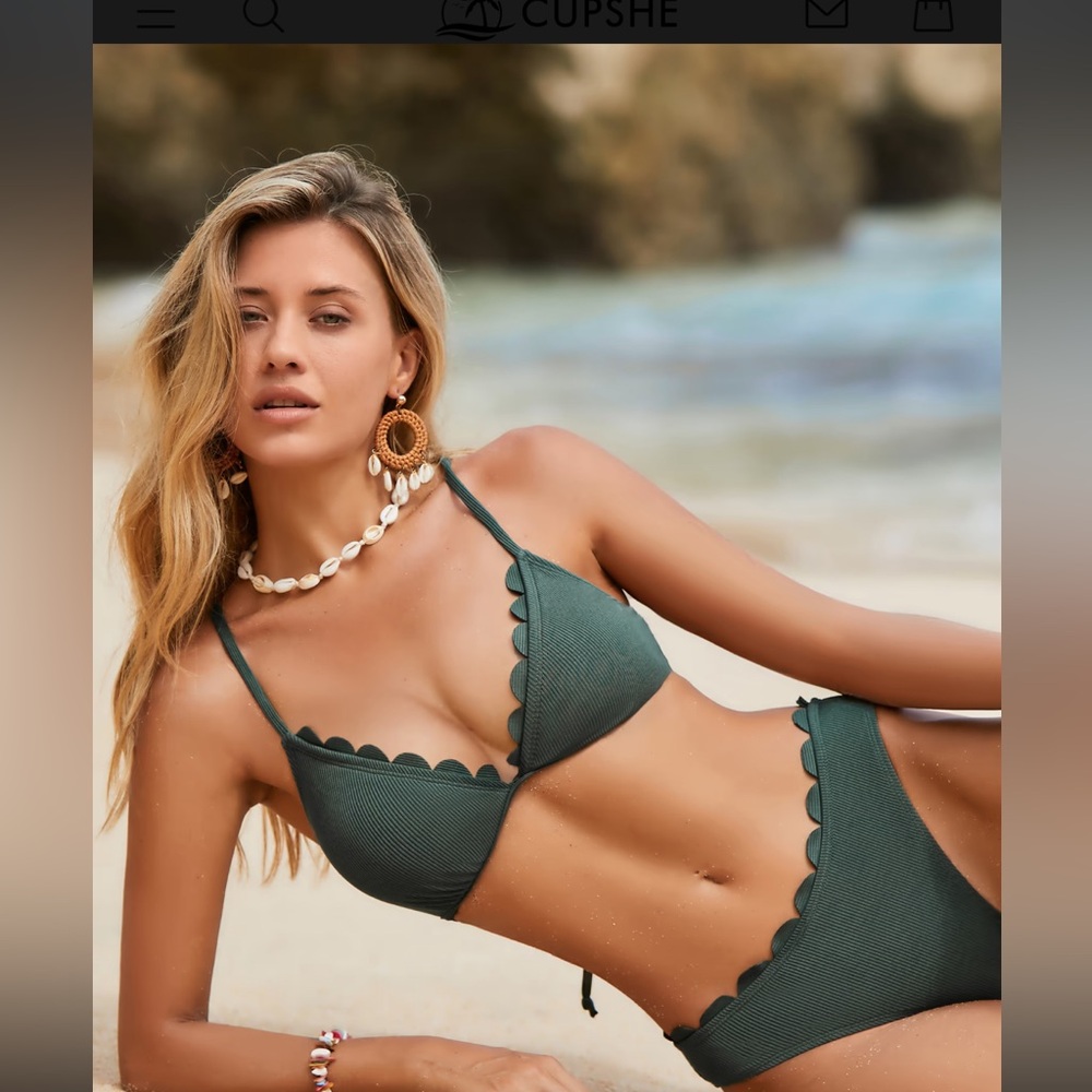 Cupshe Scalloped Bikini Set